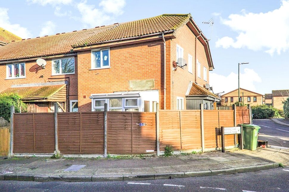 Main image of 1 bedroom Mid Terrace House for sale, Fleming Way, London, SE28