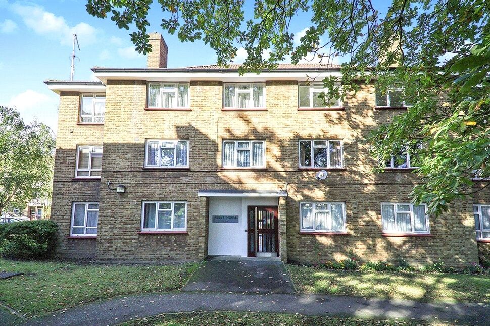 Main image of 3 bedroom  Flat for sale, New Road, London, SE2