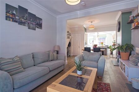 Camrose Street, 4 bedroom Mid Terrace House for sale, £600,000