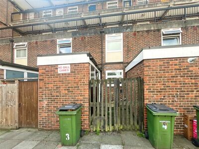 Plumstead High Street, 2 bedroom  Flat for sale, £180,000