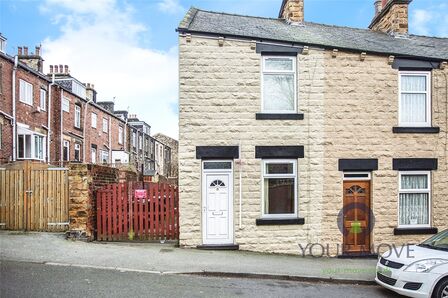 2 bedroom End Terrace House to rent