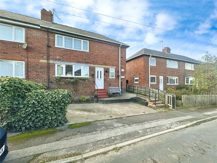 Main image of 3 bedroom Mid Terrace House for sale, Highstone Vale, Barnsley, South Yorkshire, S70