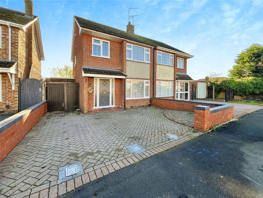 3 bedroom Semi Detached House for sale