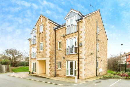 Oaken Royd Croft, 2 bedroom  Flat for sale, £75,000