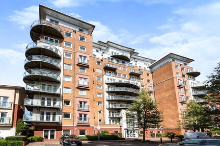 Winterthur Way, 1 bedroom  Flat to rent, £995 pcm