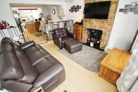 Church Path, 2 bedroom Mid Terrace House for sale, £250,000