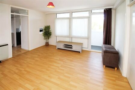 2 bedroom  Flat to rent