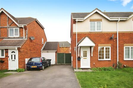 Prudden Close, 2 bedroom Semi Detached House to rent, £1,200 pcm