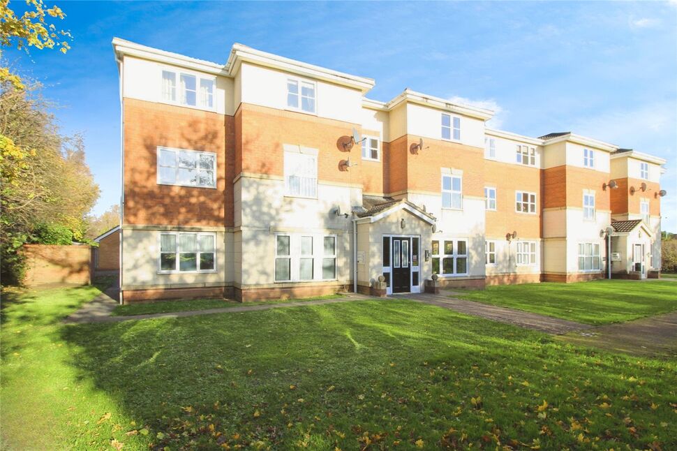 Main image of 2 bedroom  Flat for sale, Gillespie Close, Bedford, Bedfordshire, MK42