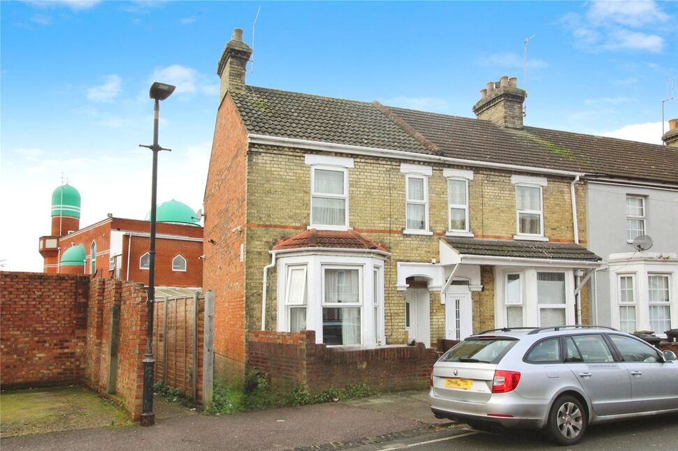 Main image of 4 bedroom End Terrace House for sale, Marlborough Road, Bedford, Bedfordshire, MK40