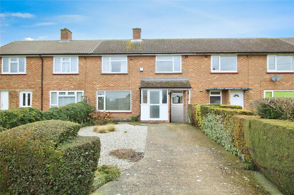 Main image of 2 bedroom Mid Terrace House for sale, Roundmead, Bedford, Bedfordshire, MK41