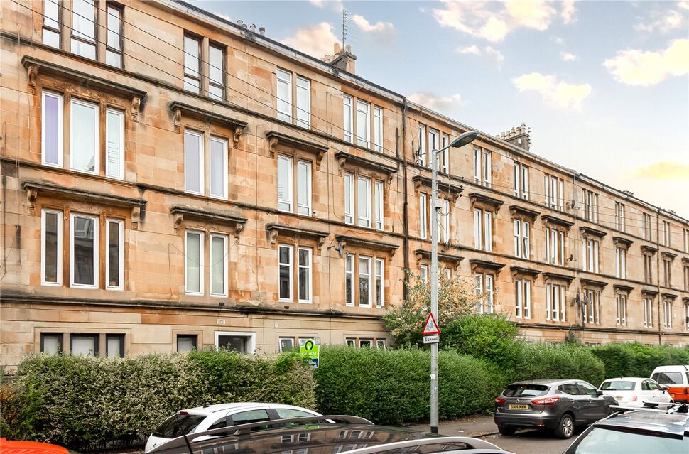 Main image of 2 bedroom  Flat for sale, Roslea Drive, Glasgow, G31