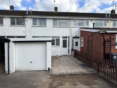 3 bedroom Mid Terrace House to rent