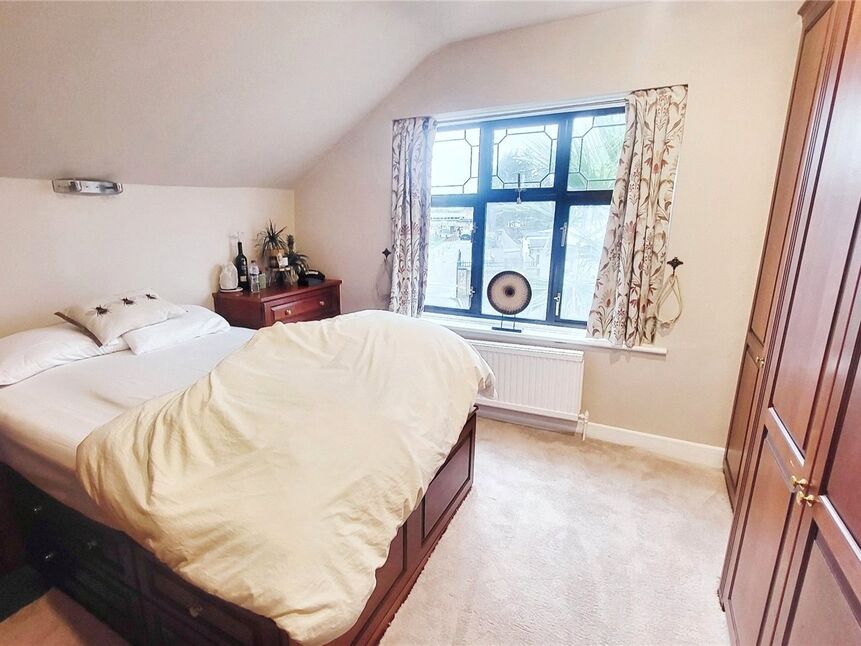 4 bedroom Semi Detached House for sale, Sheldon Road, Bexleyheath, DA7