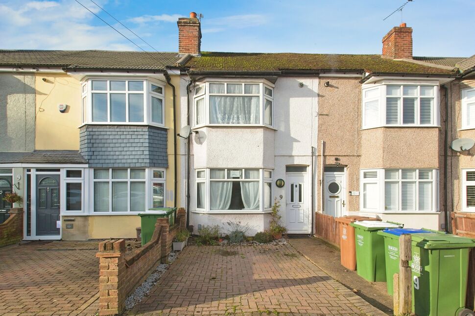 Main image of 2 bedroom Mid Terrace House for sale, Woodside Road, Bexleyheath, DA7