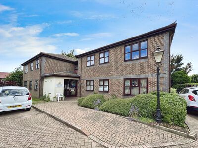 Pincott Road, 2 bedroom  Flat for sale, £260,000