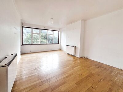 2 bedroom  Flat for sale