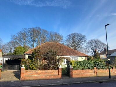 3 bedroom Detached Bungalow for sale