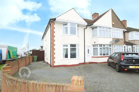 Rowley Avenue, 2 bedroom End Terrace House to rent, £2,200 pcm