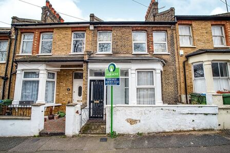 Siebert Road, 3 bedroom Mid Terrace House for sale, £550,000