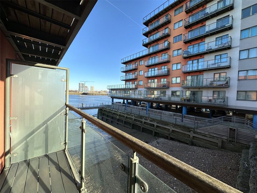 Main image of 2 bedroom  Flat to rent, Mast Quay, London, SE18