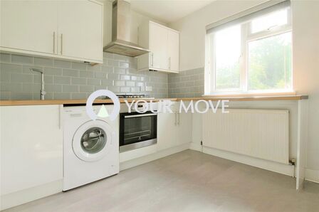 Westcombe Hill, 1 bedroom  Flat to rent, £1,700 pcm