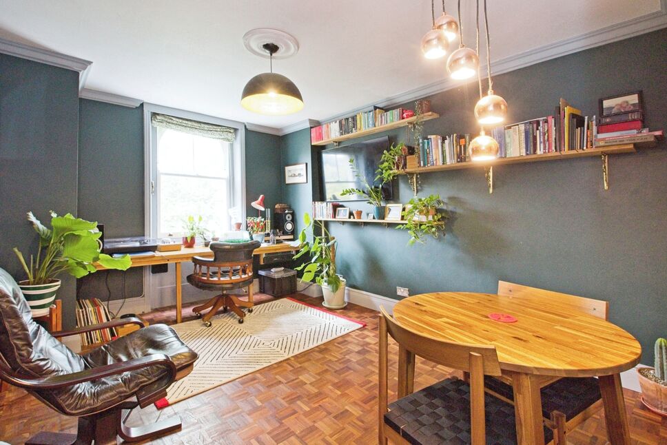 Main image of 1 bedroom  Flat for sale, Kidbrooke Park Road, London, SE3