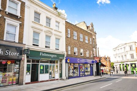 Widmore Road, 1 bedroom  Flat to rent, £1,200 pcm