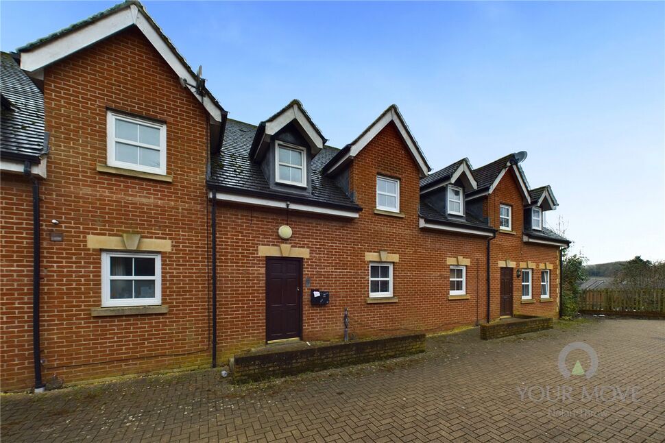 Main image of 2 bedroom  Flat to rent, Station Terrace, Buckingham, Buckinghamshire, MK18