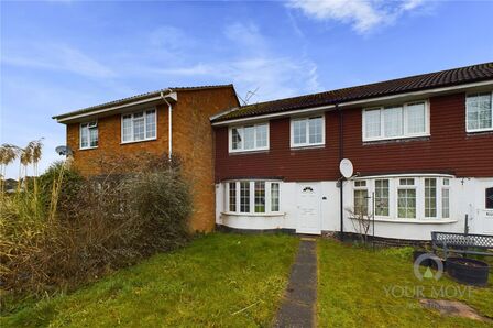 Burleigh Piece, 3 bedroom Mid Terrace House for sale, £290,000