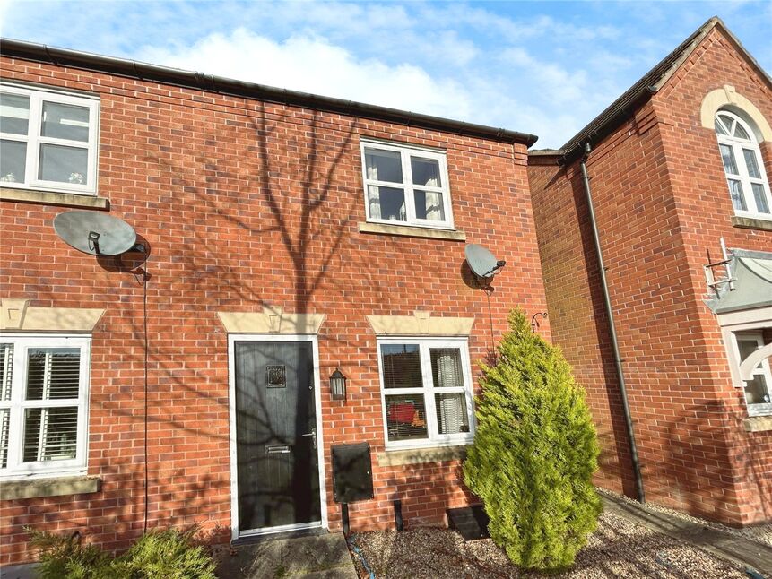 2 bedroom Mid Terrace House to rent Blakeholme Court Burton On