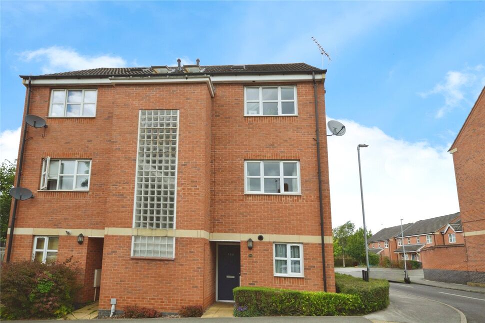 Main image of 3 bedroom  Flat for sale, Hawfield Lane, Burton-on-Trent, Staffordshire, DE15