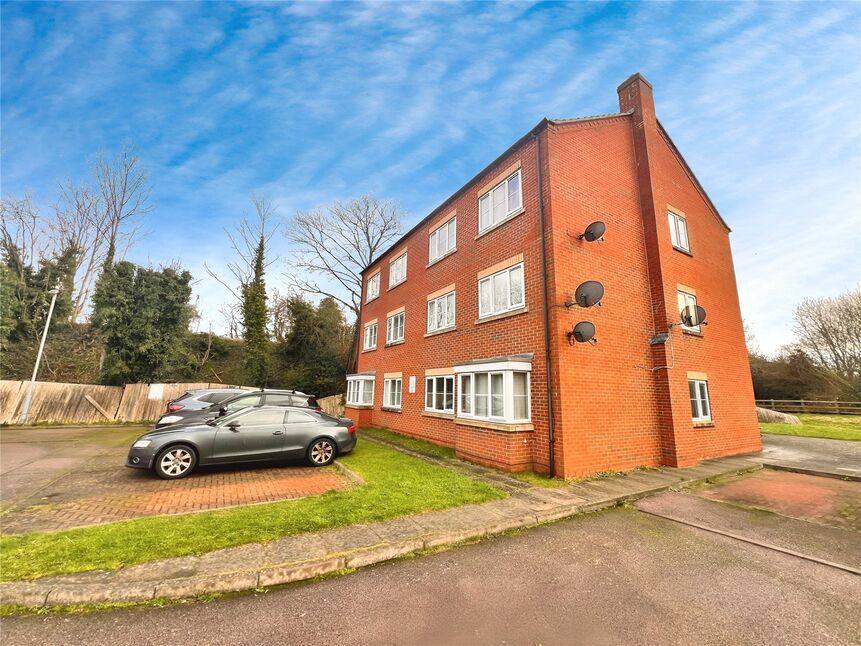 Main image of 2 bedroom  Flat for sale, Burton Road, Branston, Staffordshire, DE14