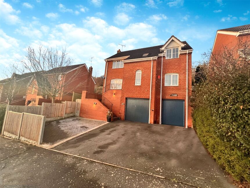 Main image of 4 bedroom Detached House for sale, Derwent Road, Burton-on-Trent, Staffordshire, DE15