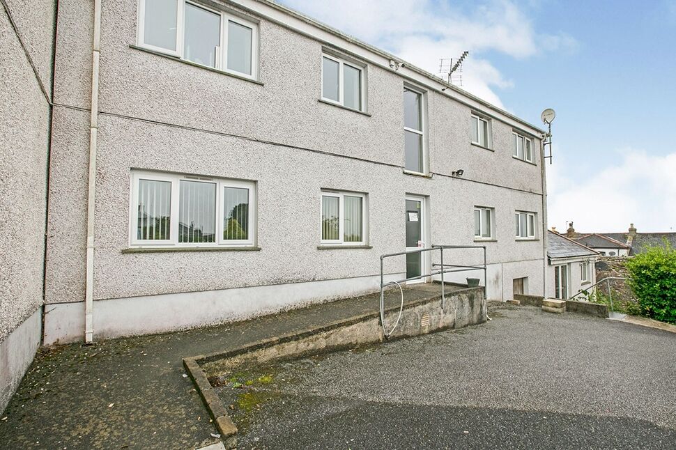 Main image of 1 bedroom  Flat to rent, Sea View Terrace, Camborne, Cornwall, TR14