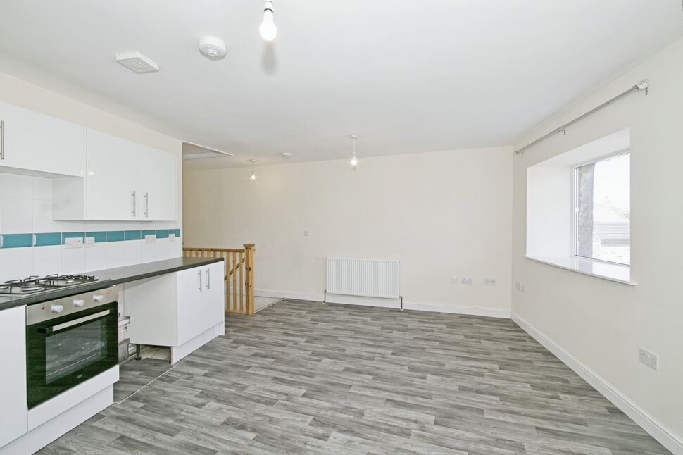 Main image of 2 bedroom  Flat to rent, Fore Street, Troon, Cornwall, TR14