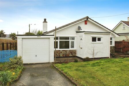 2 bedroom Detached Bungalow to rent