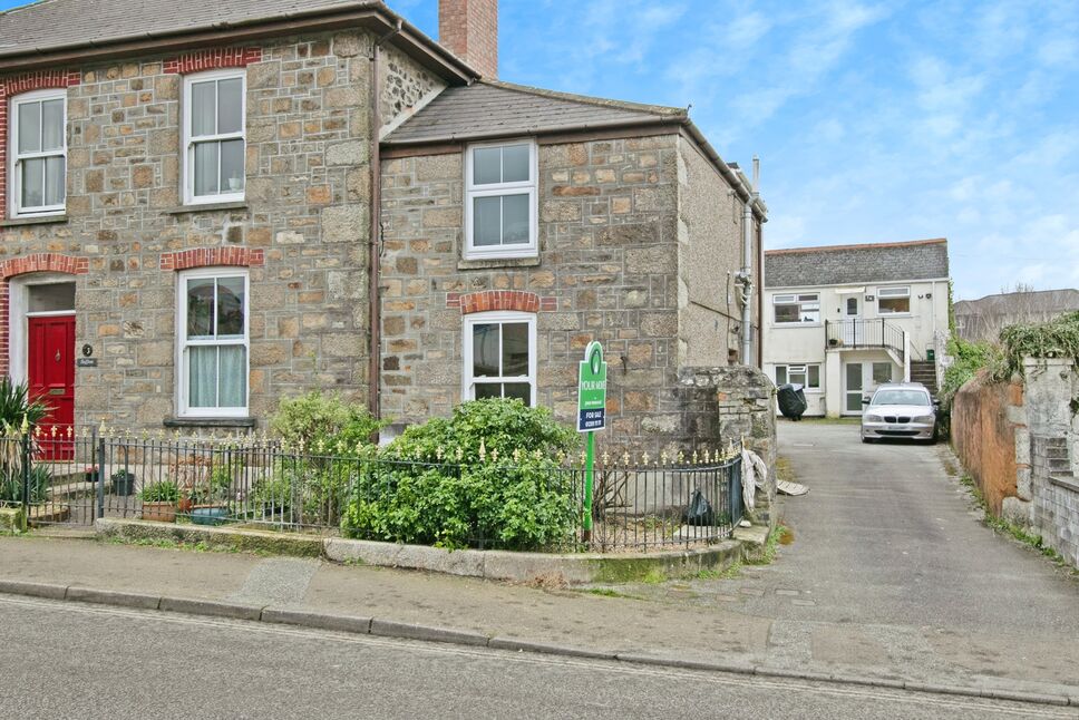 Main image of 1 bedroom  Flat for sale, Tehidy Road, Camborne, Cornwall, TR14