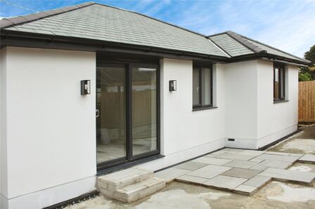 Murtons Terrace, 3 bedroom Detached Bungalow to rent, £1,500 pcm