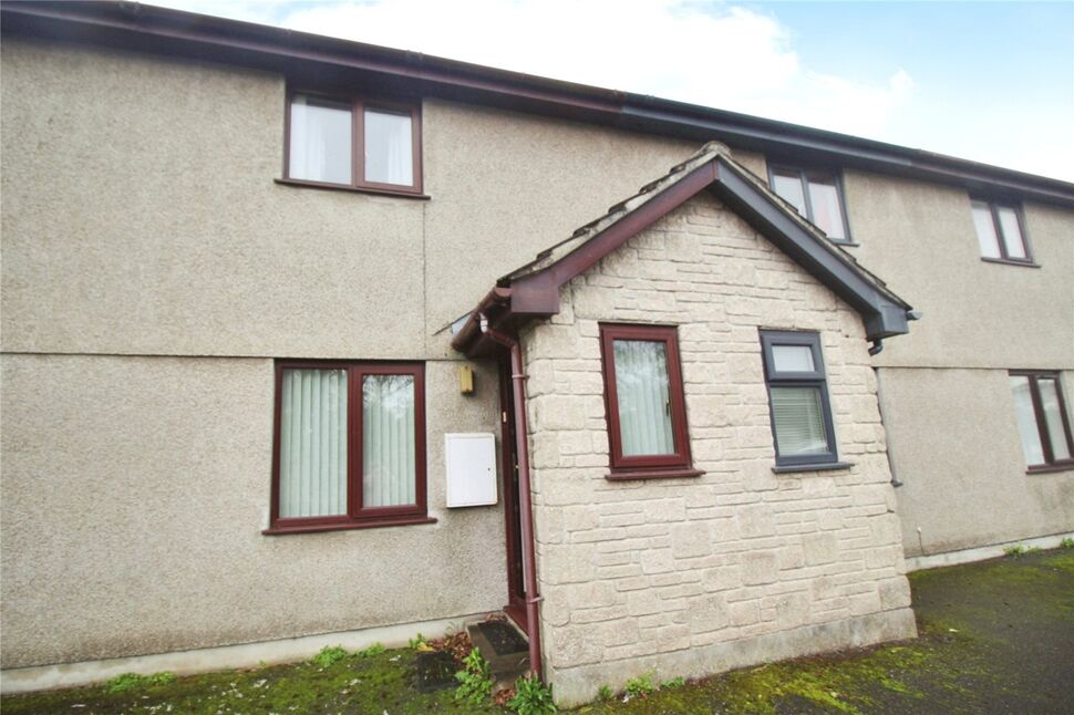 Main image of 2 bedroom Mid Terrace House for sale, Guildford Road, Hayle, Cornwall, TR27