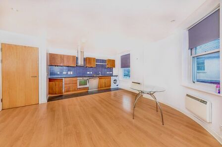 1 bedroom  Flat for sale