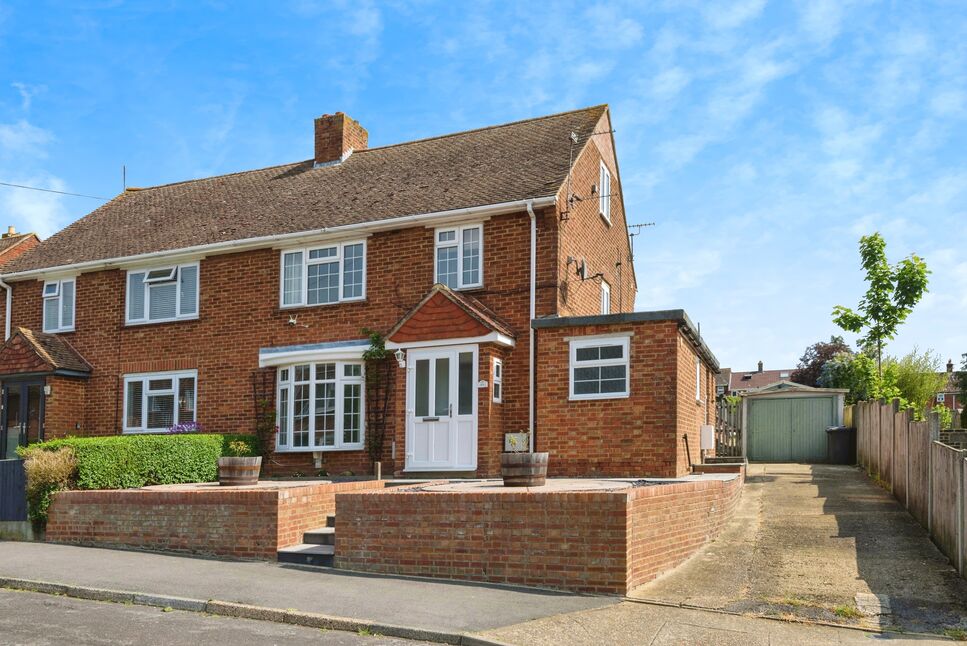 Main image of 4 bedroom Semi Detached House for sale, McCarthy Avenue, Sturry, Kent, CT2