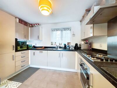 2 bedroom  Flat for sale