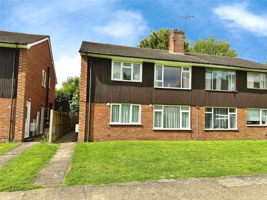 Main image of 2 bedroom End Terrace Flat to rent, Raymond Avenue, Canterbury, Kent, CT1