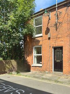 2 bedroom End Terrace House for sale