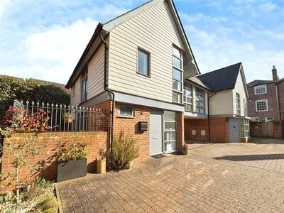 Clearwater Mews, 3 bedroom Semi Detached House for sale, £565,000