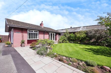 Cargo, 3 bedroom Detached Bungalow for sale, £265,000