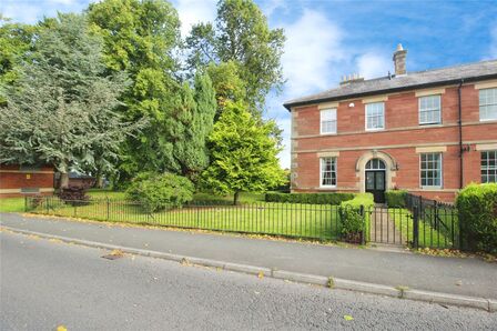 3 bedroom End Terrace House for sale