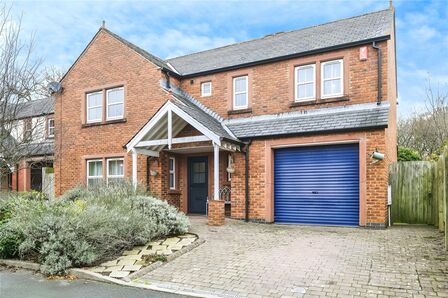 Cross House Gardens, 4 bedroom Detached House for sale, £350,000