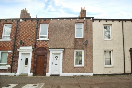 2 bedroom Mid Terrace House for sale